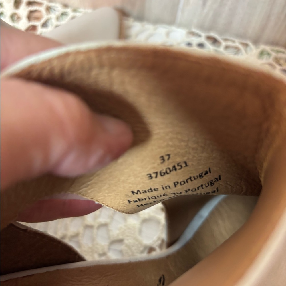 Free People Wilder Cutout Chic Cream Ankle Booties NWOT - Picture 9 of 9